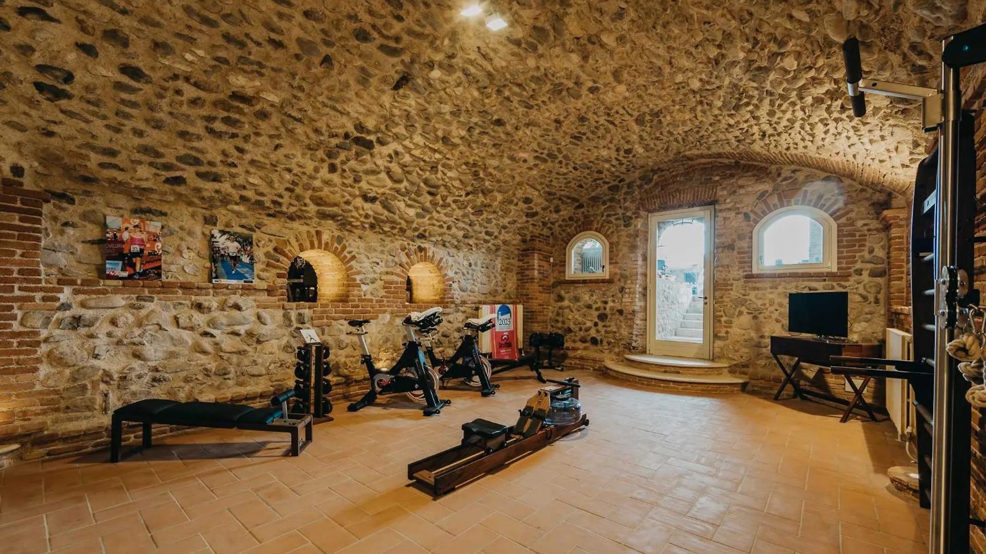 17Th Century Villa With Poolside Comfort Calvagese Della Riviera