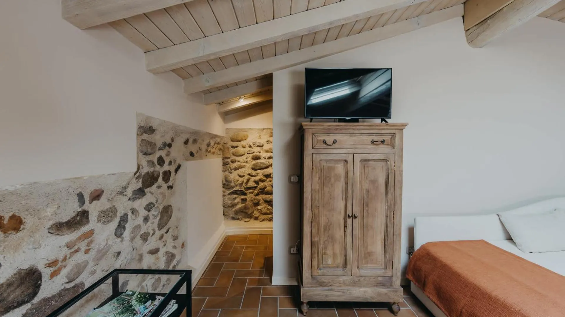 17Th Century Villa With Poolside Comfort Calvagese Della Riviera