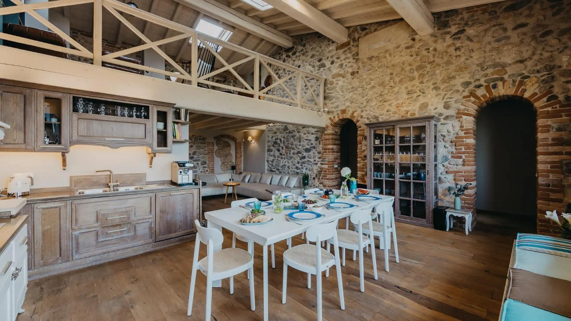 17Th Century Villa With Poolside Comfort Calvagese Della Riviera